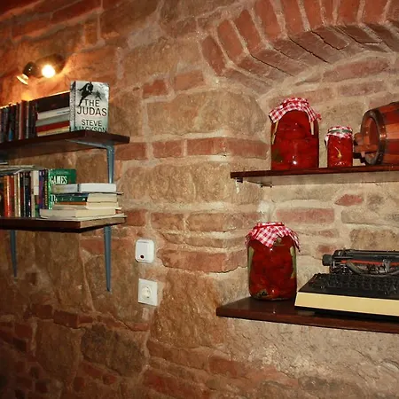 אכסניה Retro *